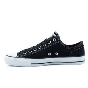 CONVERSE CHUCK TAYLOR ALL STAR LOW TOP | in Black, Unisex